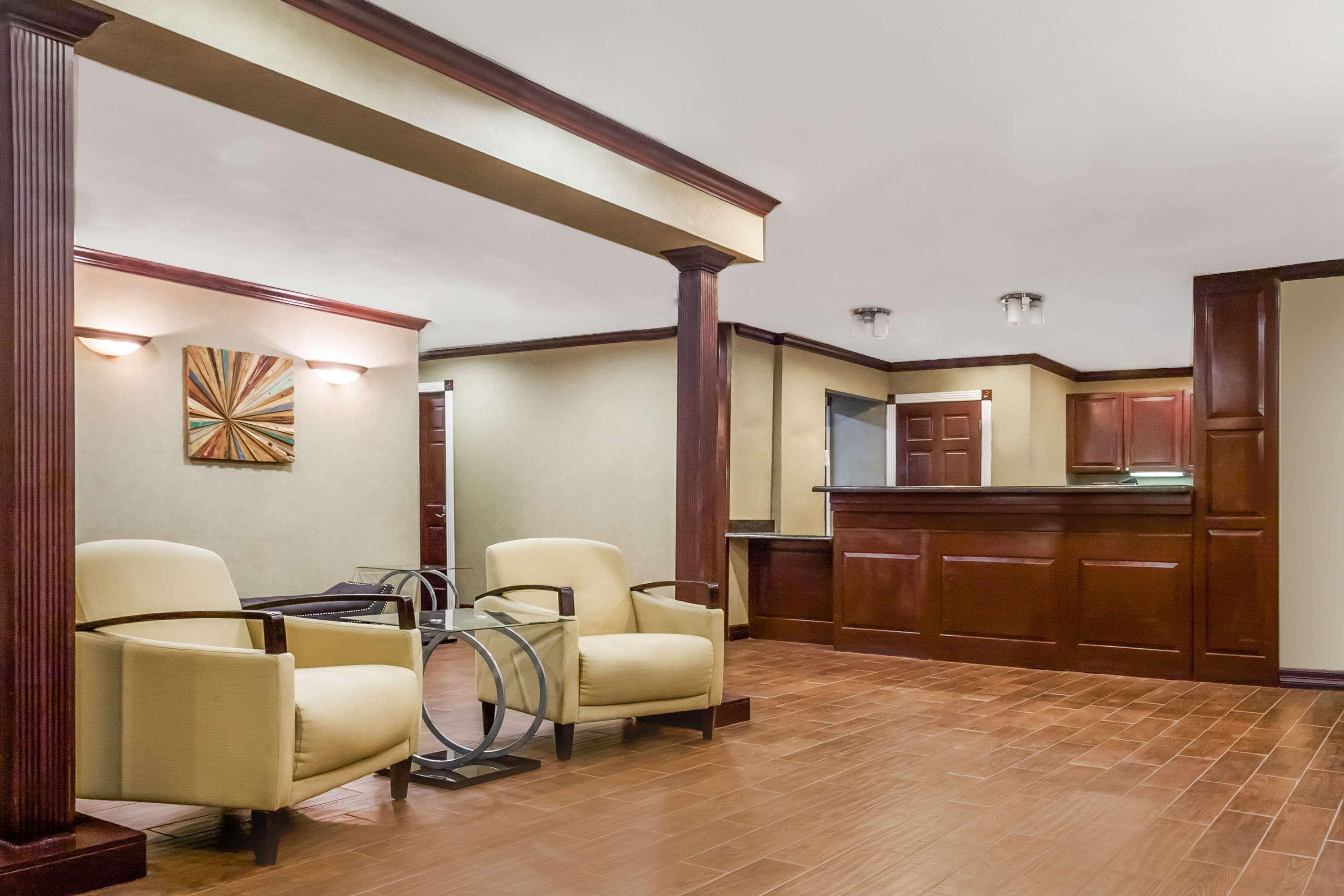 Hawthorn Suites Dallas Love Field Exterior photo