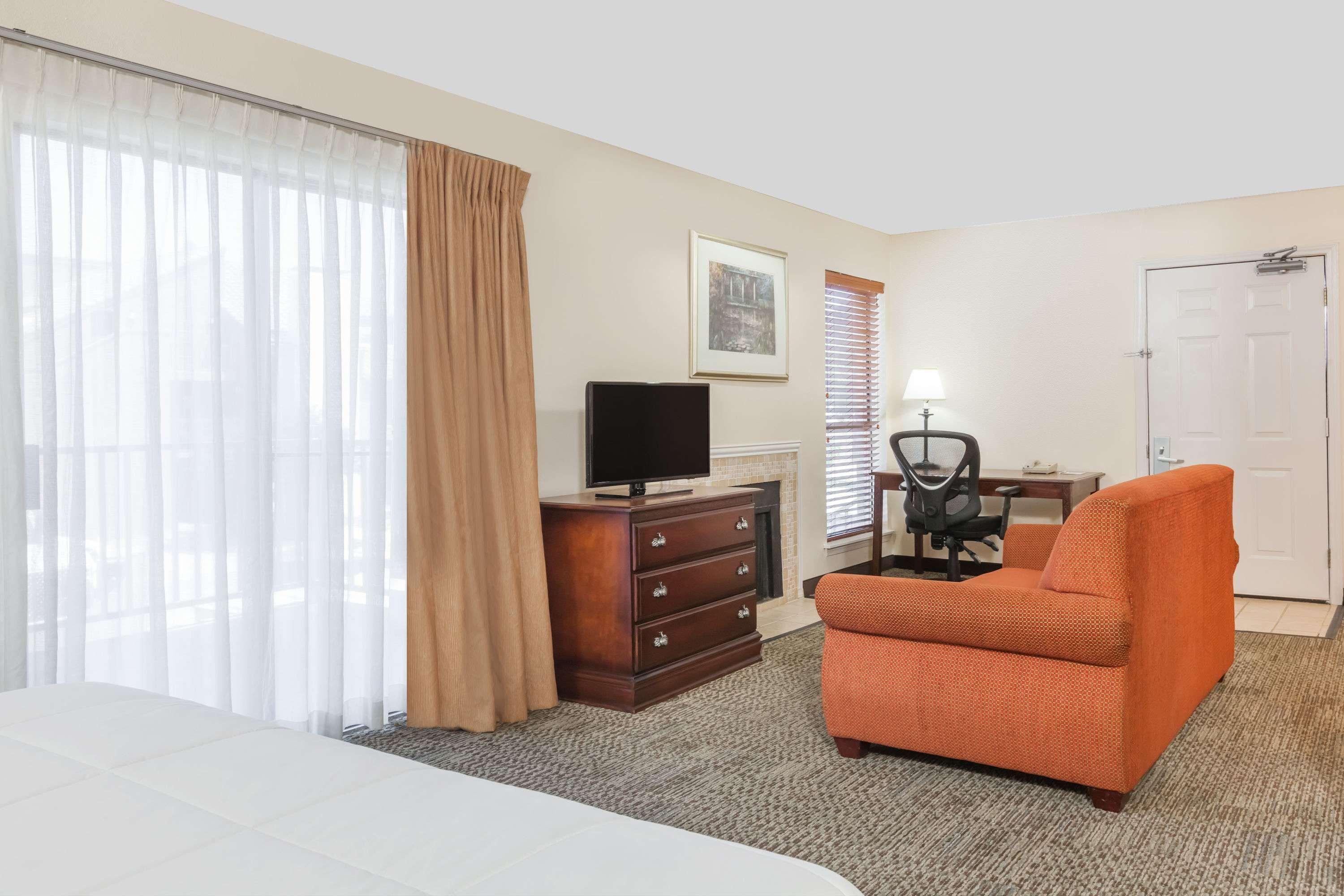 Hawthorn Suites Dallas Love Field Exterior photo